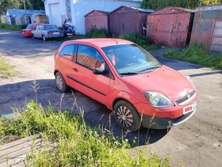 2008 Ford Fiesta Mk5, красный, 305000 рублей, вид 1