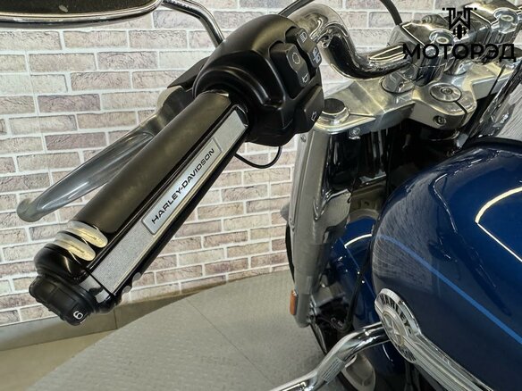 2022 Harley-Davidson Fat Boy, синий - вид 7