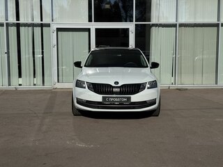 2019 Skoda Octavia III (A7) Рестайлинг, белый, 1625000 рублей, вид 2