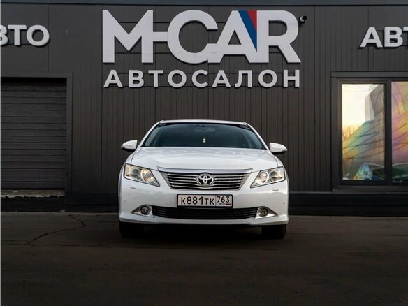 2013 Toyota Camry VII (XV50), белый - вид 1