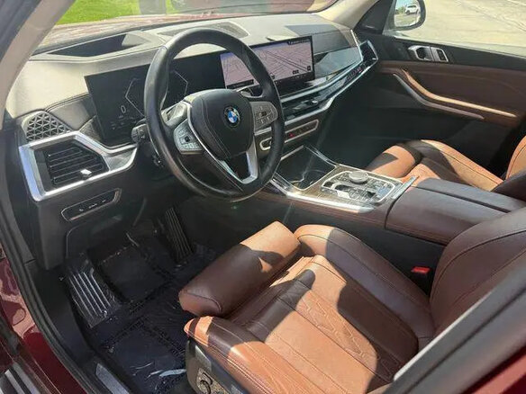 2025 BMW X7 40i I (G07) Рестайлинг, пурпурный, 9981119 рублей - вид 12