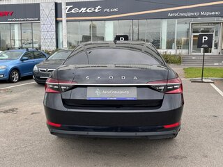 2020 Skoda Superb III Рестайлинг, чёрный, 2348000 рублей, вид 4