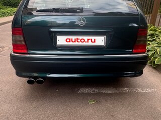 1997 Mercedes-Benz C-Класс 240 I (W202) Рестайлинг, зелёный, 2600000 рублей, вид 3