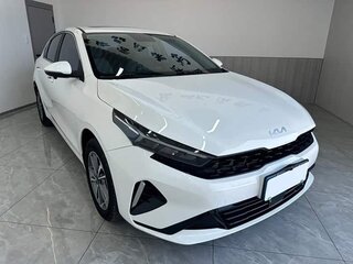 2022 Kia K3 II (China Market) Рестайлинг, белый, 1299000 рублей, вид 3