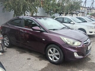 2011 Hyundai Solaris I, фиолетовый, 550000 рублей, вид 2