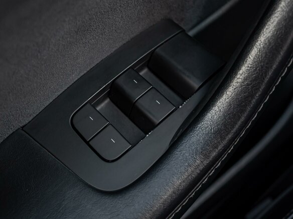 2021 Tesla Model Y Long Range Dual Motor I, чёрный, 4220000 рублей - вид 17