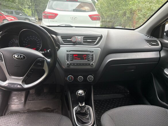 2016 Kia Rio III Рестайлинг, серебристый - вид 6