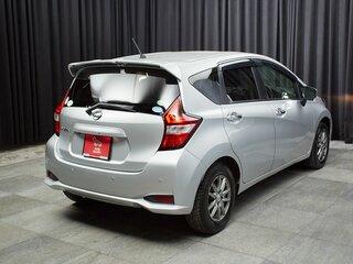 2020 Nissan Note II Рестайлинг, серый, 1050000 рублей, вид 4