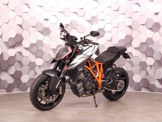 2019 KTM 1290 Super Duke R, белый, 1285000 рублей, вид 2