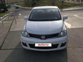 2012 Nissan Tiida I Рестайлинг, белый, 850000 рублей, вид 1