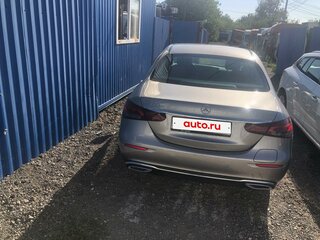 2021 Mercedes-Benz E-Класс 300 de V (W213, S213, C238) Рестайлинг, серебристый, 5200000 рублей, вид 3