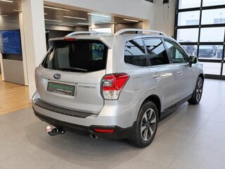 2016 Subaru Forester IV Рестайлинг, серебристый, 1999000 рублей, вид 4