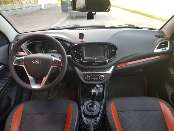 2019 Lada (ВАЗ) Vesta SW Cross I, белый, 1040000 рублей - вид 7