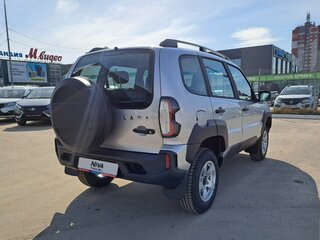 2026 Lada (ВАЗ) Niva Travel I Рестайлинг, серебристый, 1641900 рублей, вид 5