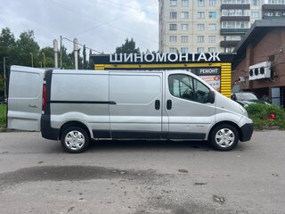 2011 Renault Trafic II Рестайлинг, серый, 680000 рублей, вид 4