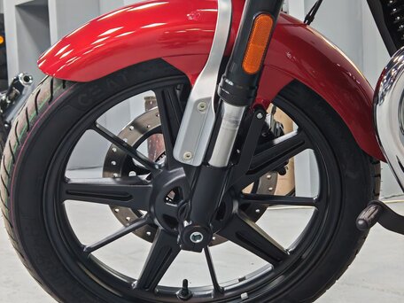 2025 Royal Enfield Super Meteor, красный, 792000 рублей, вид 5