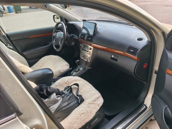 2006 Toyota Avensis II Рестайлинг, серебристый, 699999 рублей - вид 8