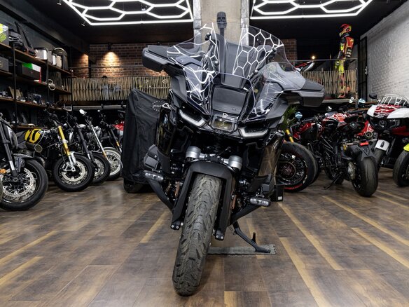 2026 BMW R 1300 RT, чёрный, 3490000 рублей - вид 18