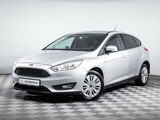 2017 Ford Focus III Рестайлинг, серебристый, 899000 рублей, вид 1