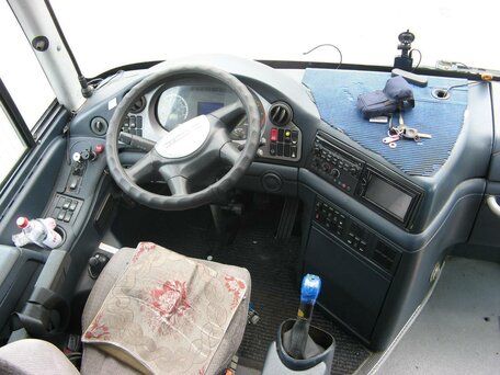 2004 Neoplan Tourliner, белый, 4500000 рублей, вид 3