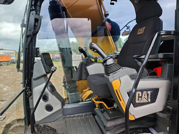2022 Caterpillar 320, жёлтый, 8300000 рублей - вид 6