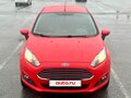 2016 Ford Fiesta Mk6 Рестайлинг, красный, 810000 рублей - вид 1