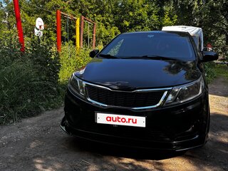 2013 Kia Rio III, чёрный, 700000 рублей, вид 2