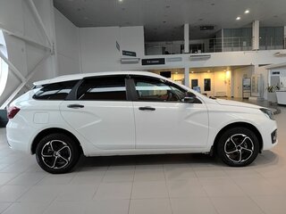 2024 Lada (ВАЗ) Vesta SW I Рестайлинг (NG), белый, 1224000 рублей, вид 4
