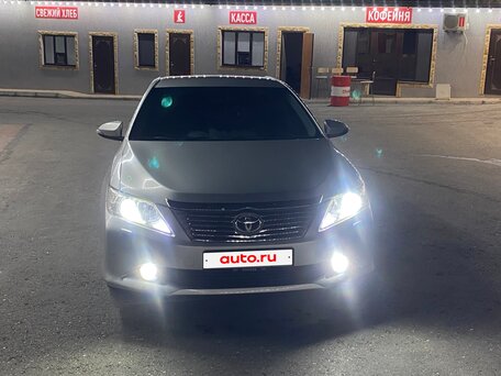 2012 Toyota Camry VII (XV50), серебристый, 1480000 рублей, вид 2