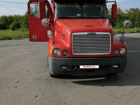 1999 Freightliner Century Class, красный, 3100000 рублей, вид 4