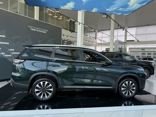 2026 Tenet T8, зелёный, 3099000 рублей, вид 4