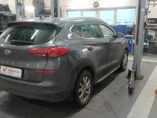 2018 Hyundai Tucson III, серый, 1850000 рублей, вид 3
