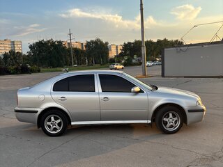 2002 Skoda Octavia I (A4) Рестайлинг, серебристый, 340000 рублей, вид 2