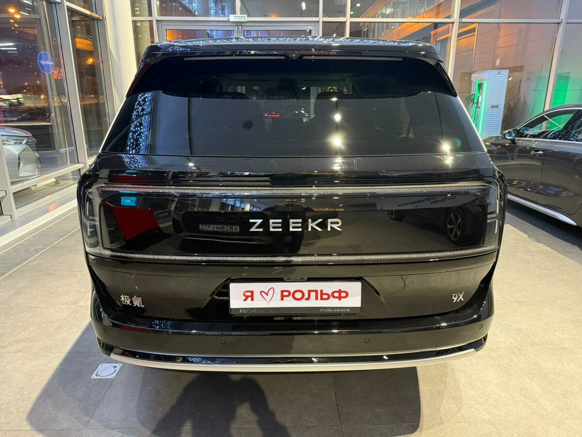 Открыть фотографии: Zeekr 9X
