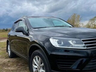 2015 Volkswagen Touareg II Рестайлинг, чёрный, 2730000 рублей, вид 2