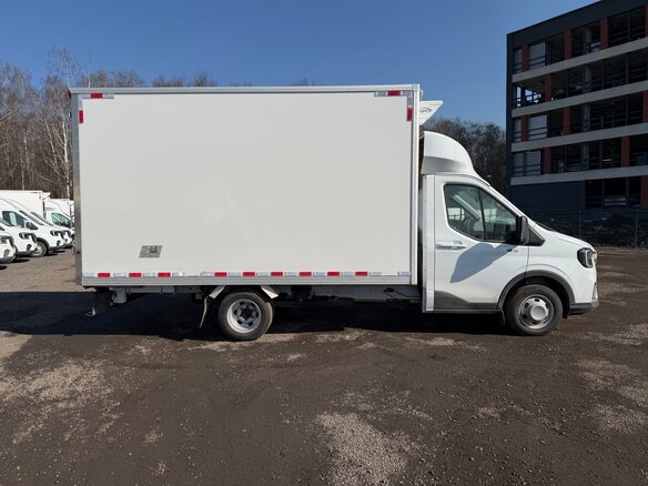 2025 Ford Transit, белый, 7593000 рублей - вид 3