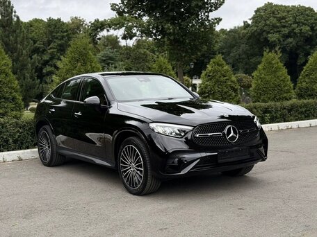 2026 Mercedes-Benz GLC Coupe 300 II (C254), чёрный, 8740000 рублей, вид 1