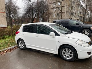 2012 Nissan Tiida I, белый, 750000 рублей, вид 3