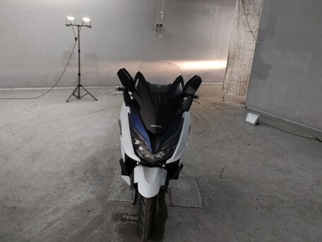2018 Honda Forza, белый, 397000 рублей, вид 2