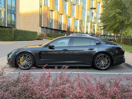 2017 Porsche Panamera Turbo Executive II, серый, 9500000 рублей, вид 2