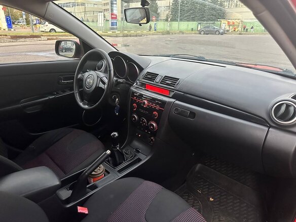 2003 Mazda 3 I (BK), красный, 330000 рублей - вид 8