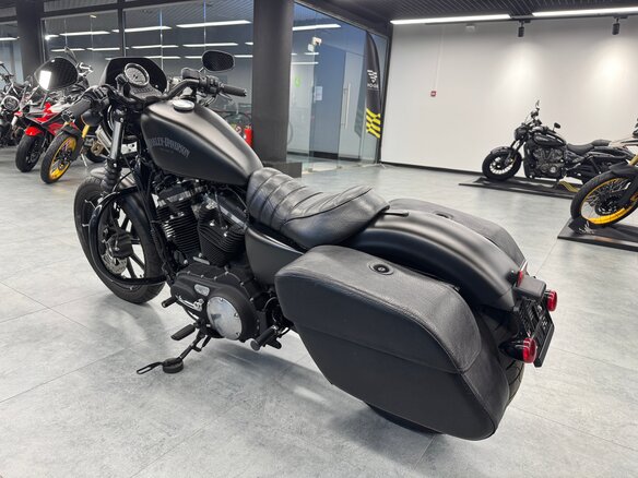 2017 Harley-Davidson Sportster 883, чёрный, 790000 рублей - вид 7