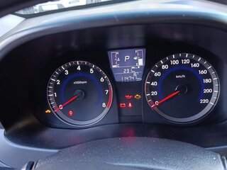 2015 Hyundai Solaris I Рестайлинг, бежевый, 1200000 рублей, вид 4