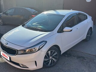 2018 Kia Cerato III Рестайлинг (Classic), белый, 1450000 рублей, вид 1