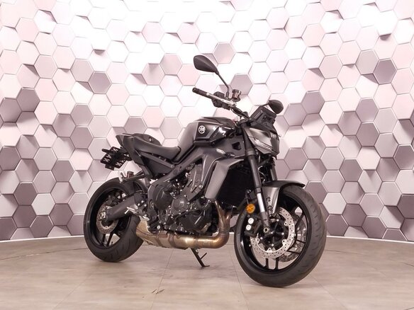 2025 Yamaha MT-09 (FZ-09), чёрный, 1399000 рублей