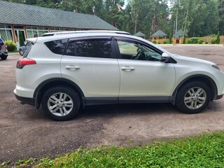 2016 Toyota RAV4 IV (XA40) Рестайлинг, белый, 2700000 рублей, вид 4