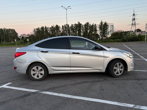 2014 Hyundai Solaris I Рестайлинг, серебристый - вид 8