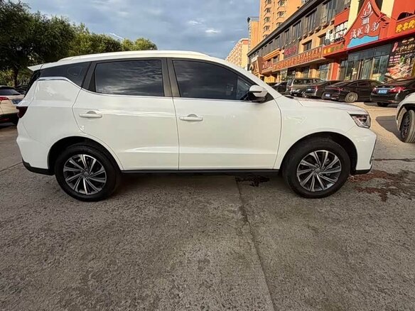 2022 Geely Vision X6 Pro, белый, 1200000 рублей - вид 7