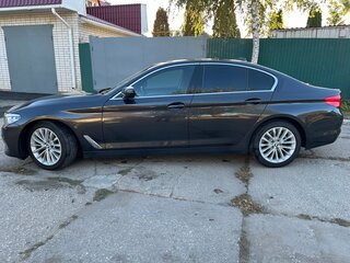 2019 BMW 5 серии 520d xDrive VII (G30/G31/G38), серый, 3150000 рублей, вид 3