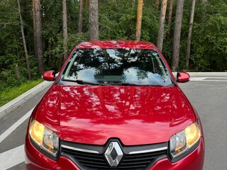 2015 Renault Logan II, красный, 780000 рублей, вид 2